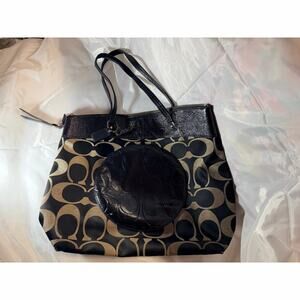 COACH Laura Signature Bag Tote Purse F18335 Black Cream